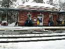 Group awaits inbound R3 train in West Trenton