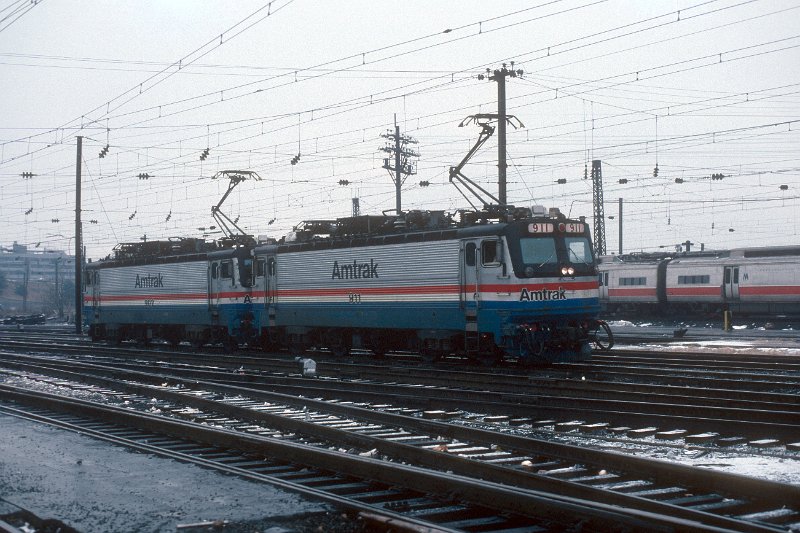 19820549-amtk.jpg - Amtrak AEM-7s #902 and #911 at New Haven, CT. December 23, 1982.